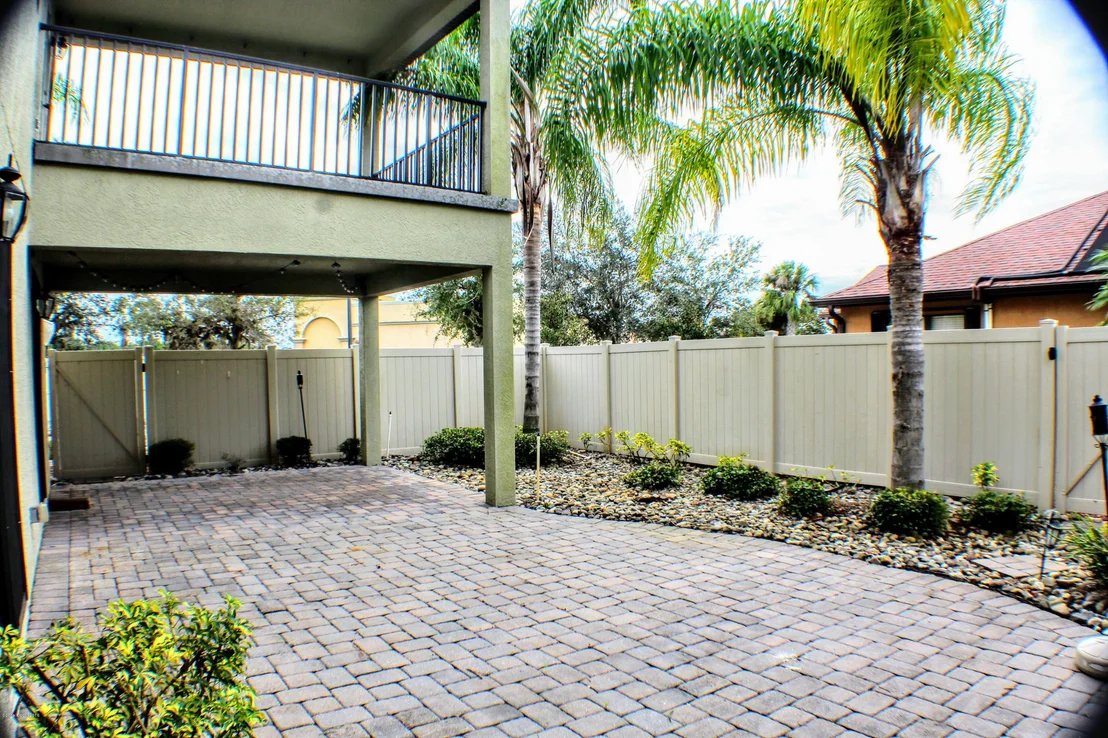 Photo of 1475 Talon Way