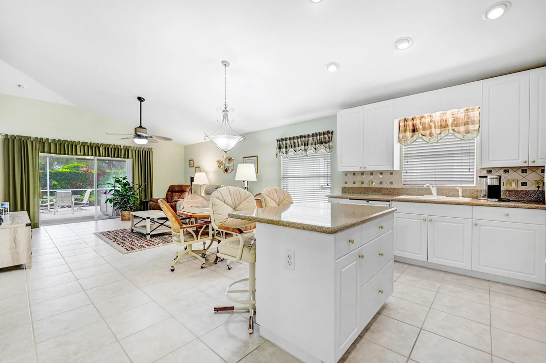 Photo of 7168 Broderick Drive