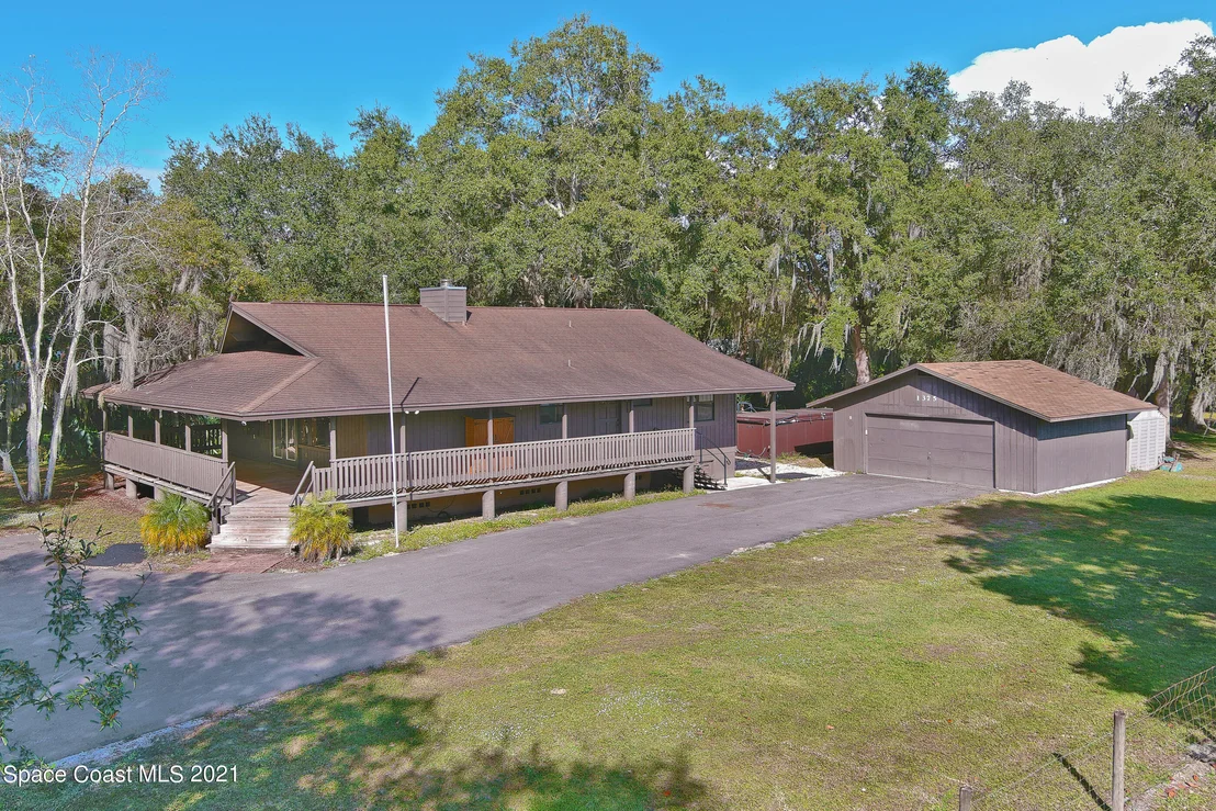 Photo of 1375 War Eagle Boulevard