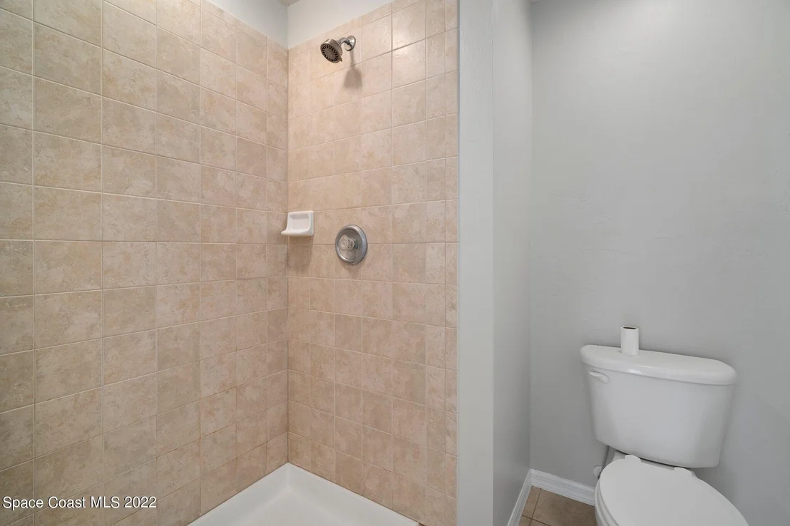 Photo of 1062 Summa Boulevard