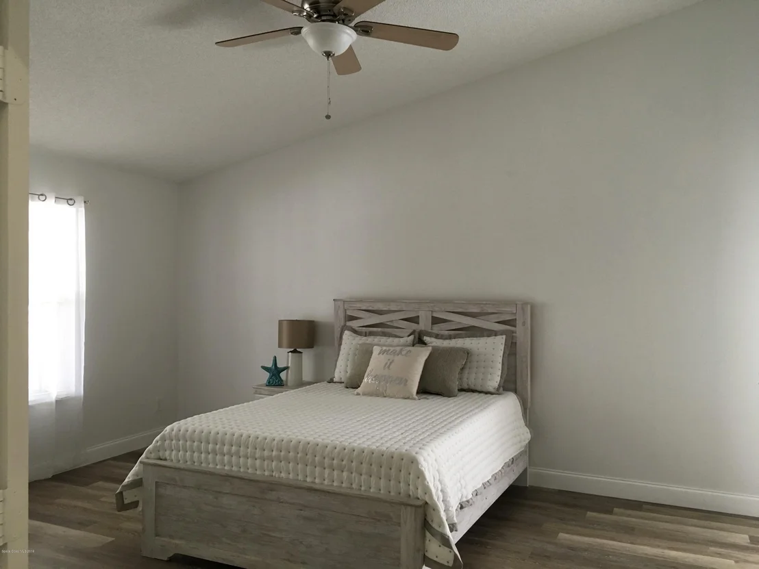 Photo of 130 Palm Circle