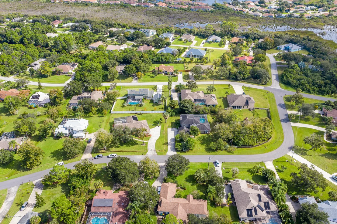 Photo of 4355 Canard Road