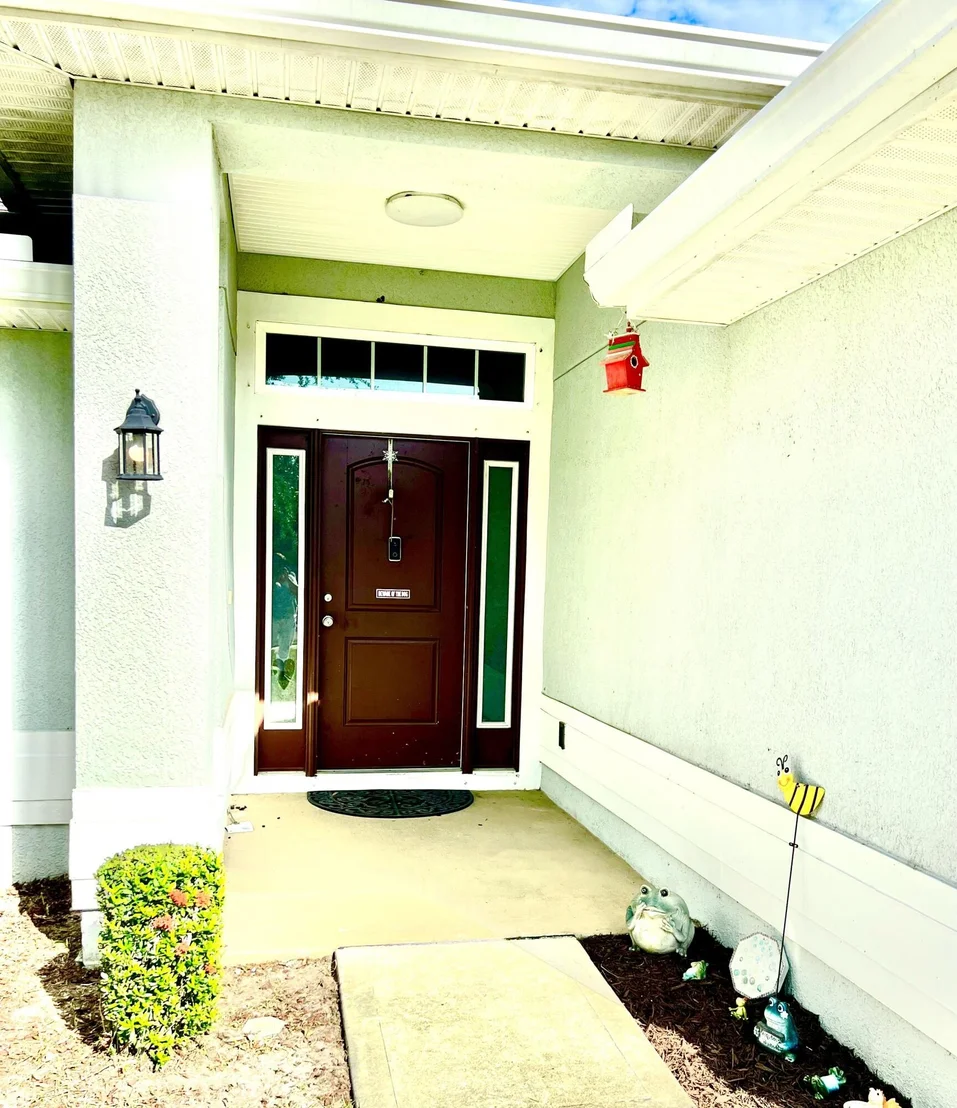Photo of 596 Mason