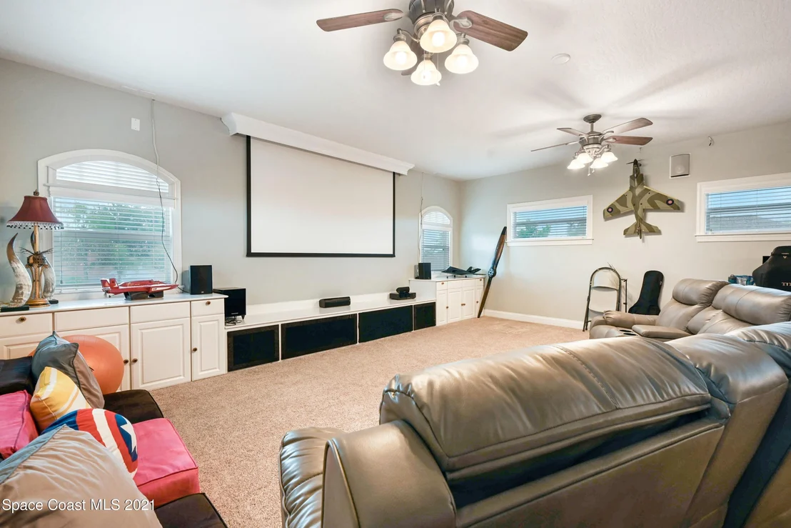 Photo of 687 Nicklaus Drive