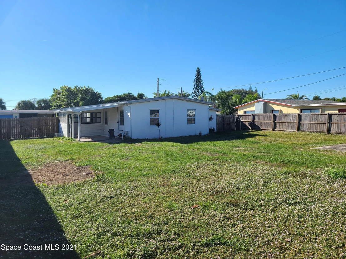 Photo of 1061 Cable Lane NE