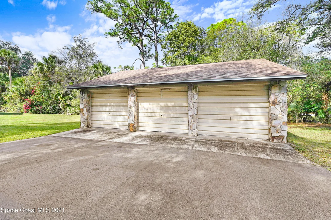 Photo of 2533 Meadow Lane