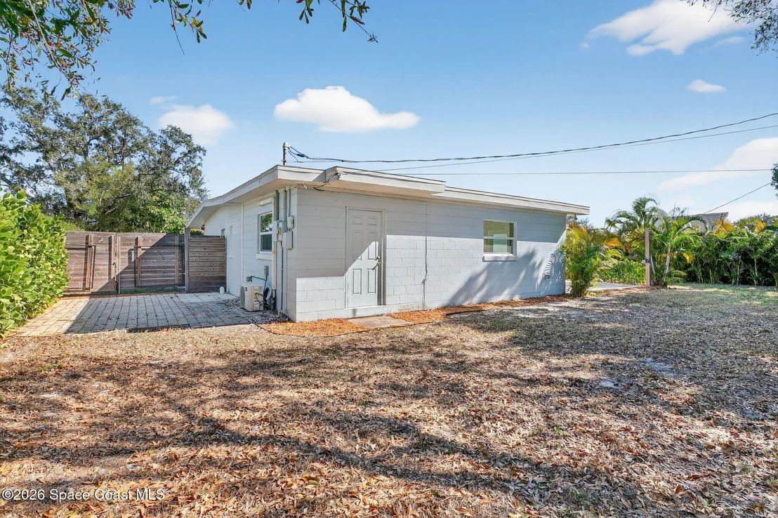 Photo of 1932 Cedarwood Drive