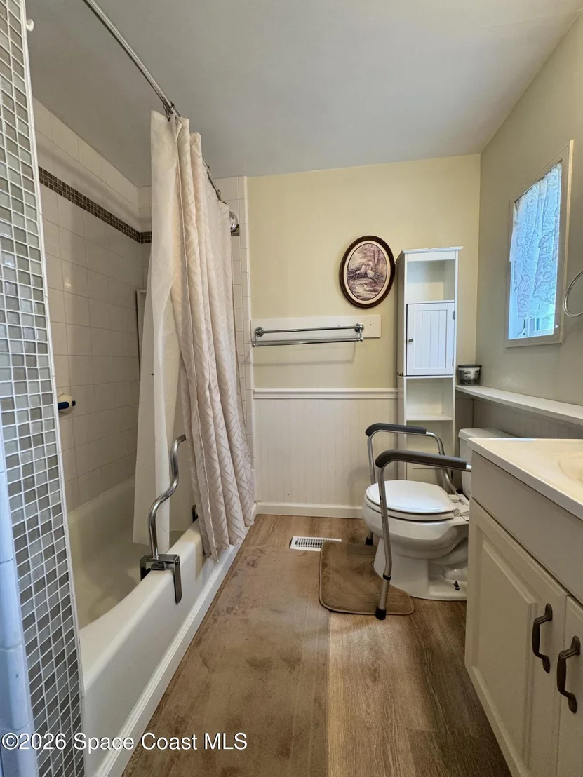 Photo of 438 Puffin Drive