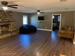Photo of 1298 Hollywood Drive