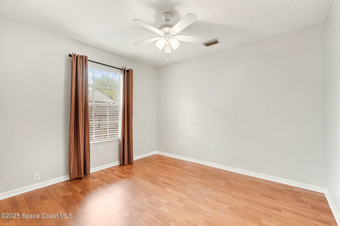 Photo of 6200 Golfview Avenue