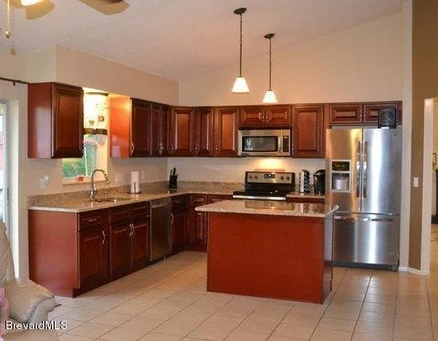 Photo of 3319 Canyon Place