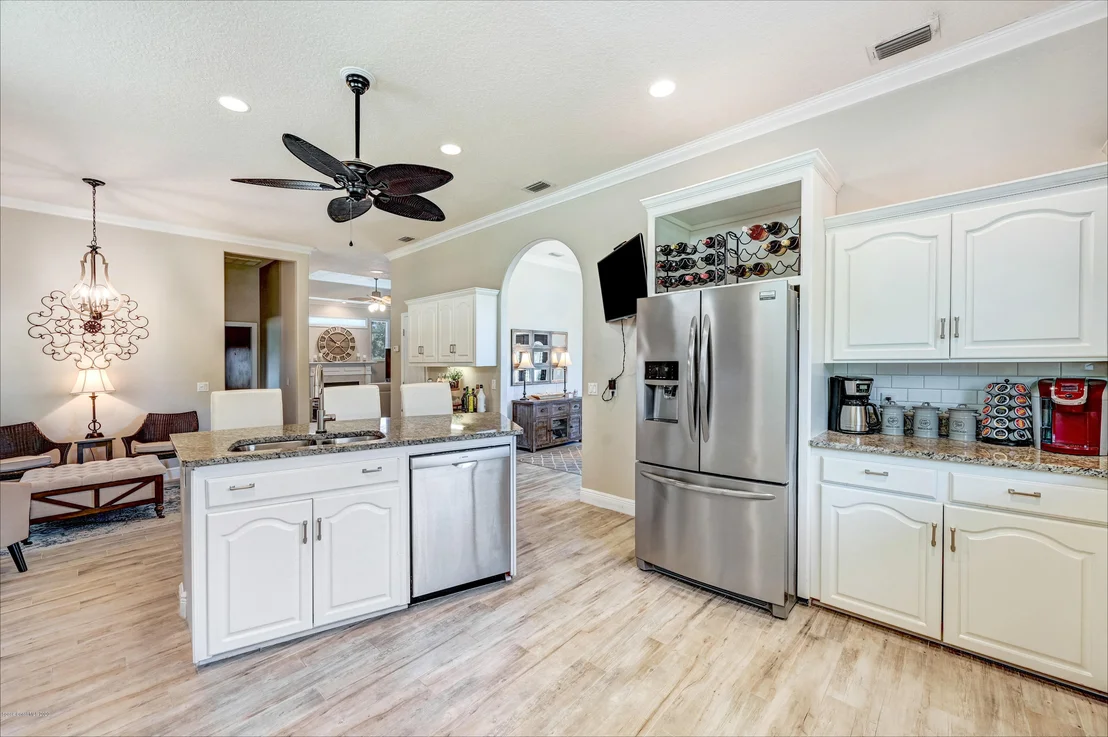Photo of 120 Oyster Place