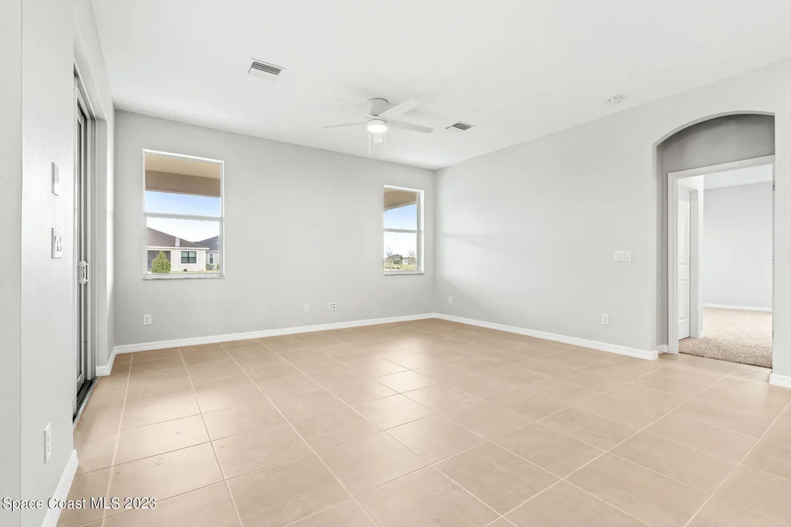 Photo of 8100 Lucent Court