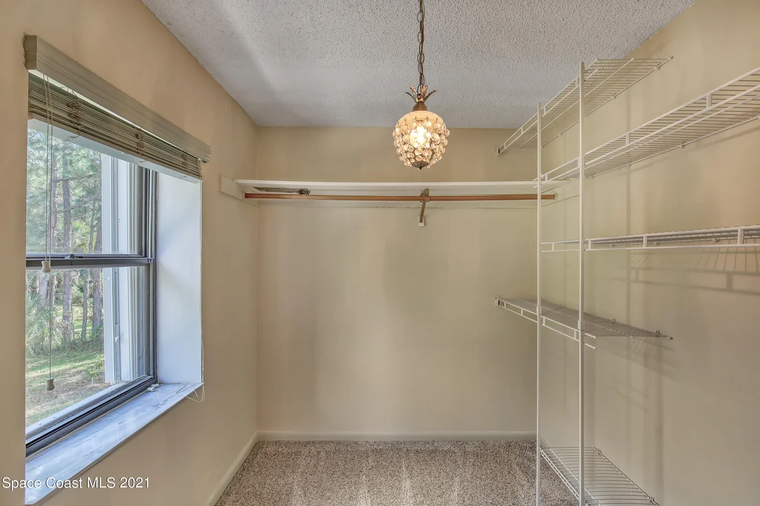 Photo of 2502 Meadow Lane