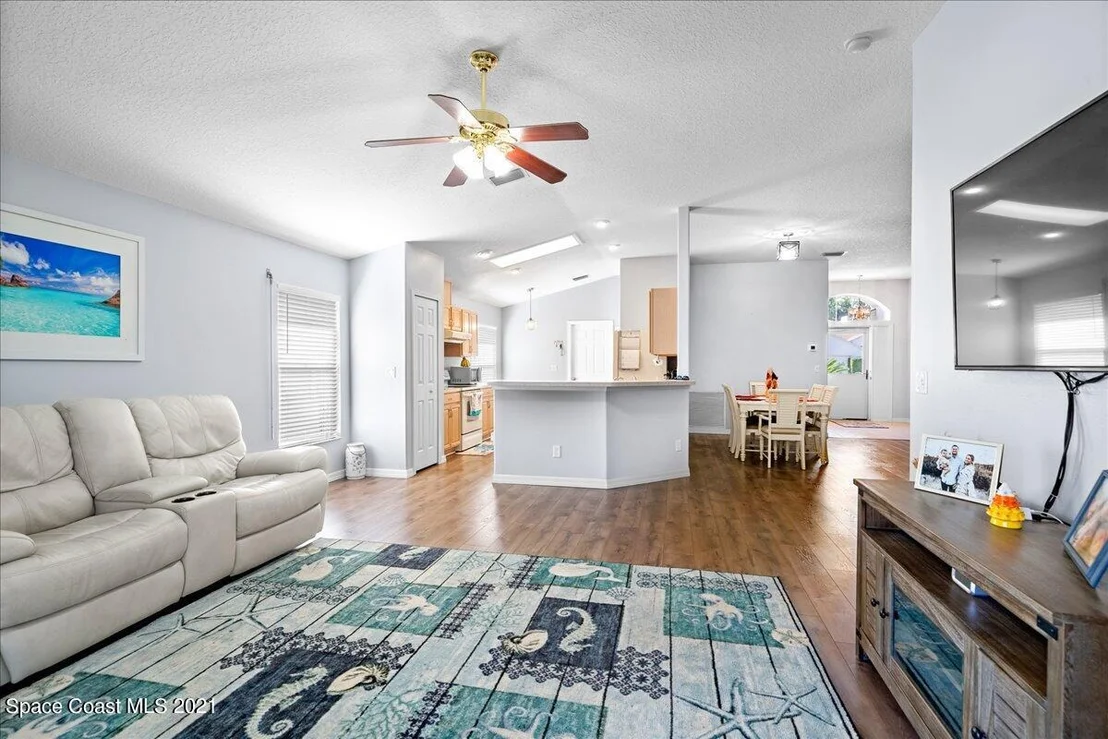 Photo of 2340 Stratford Pointe Drive