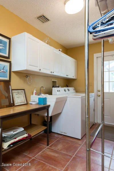Photo of 887 Kerry Downs Circle