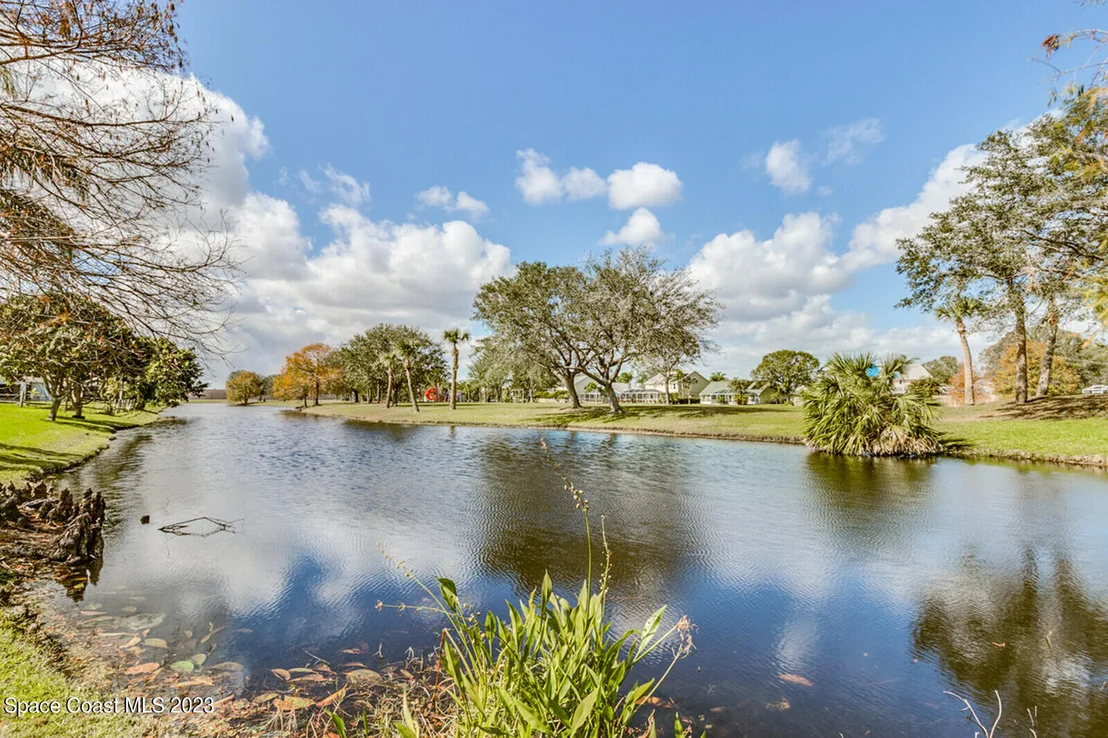 Photo of 1945 Crane Creek Boulevard