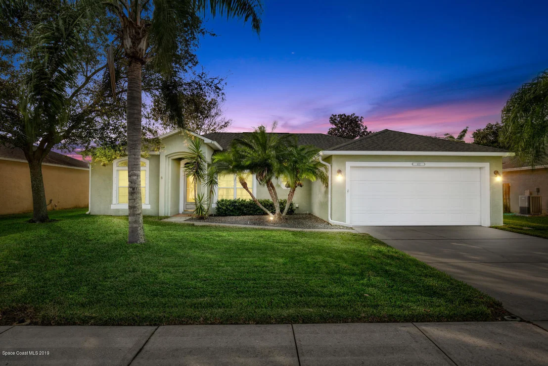 Photo of 832 Del Mar Circle