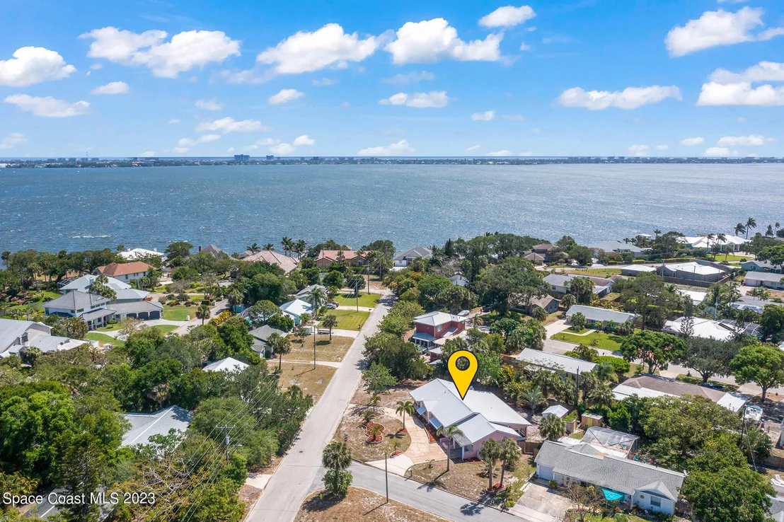 Photo of 863 Pelican Lane