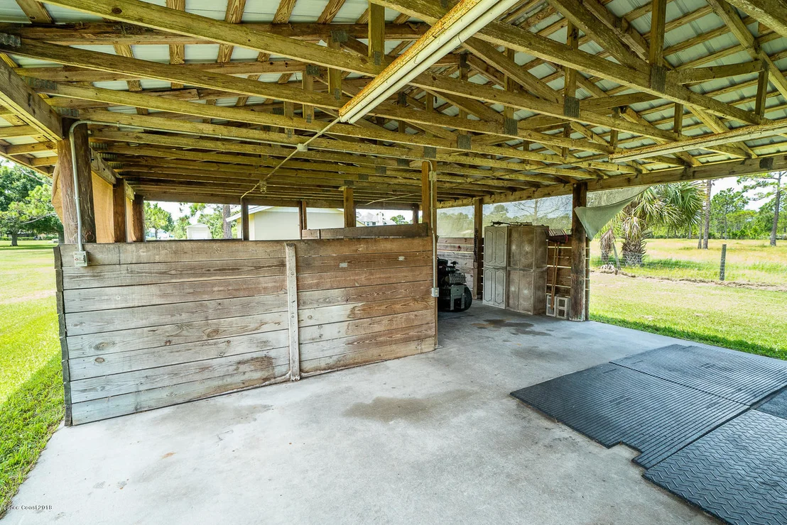 Photo of 2040 Benjamin Road