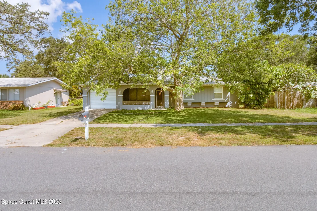 Photo of 3290 Dade Circle NE