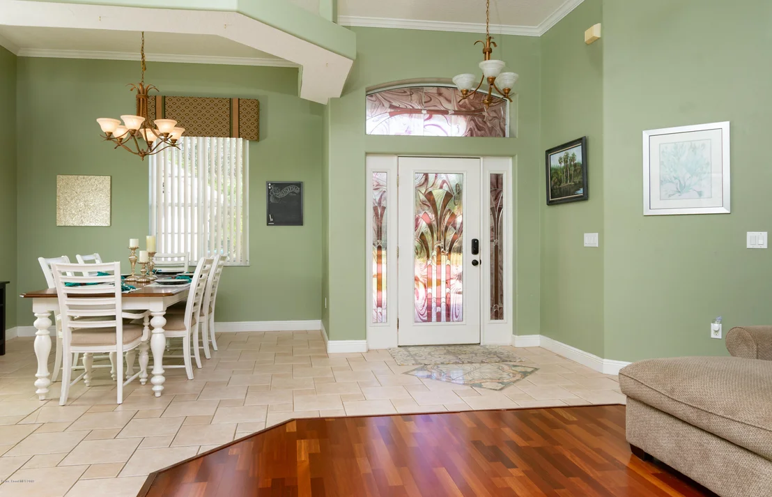 Photo of 1748 Windbrook Drive SE