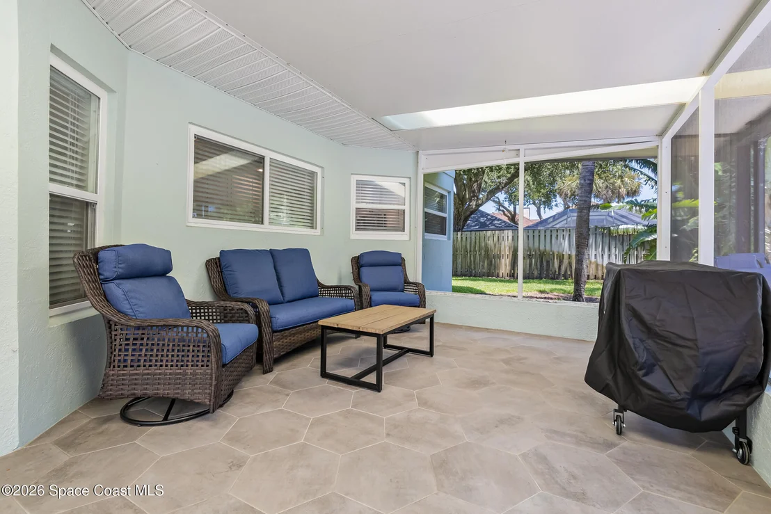 Photo of 6765 Angeles Road