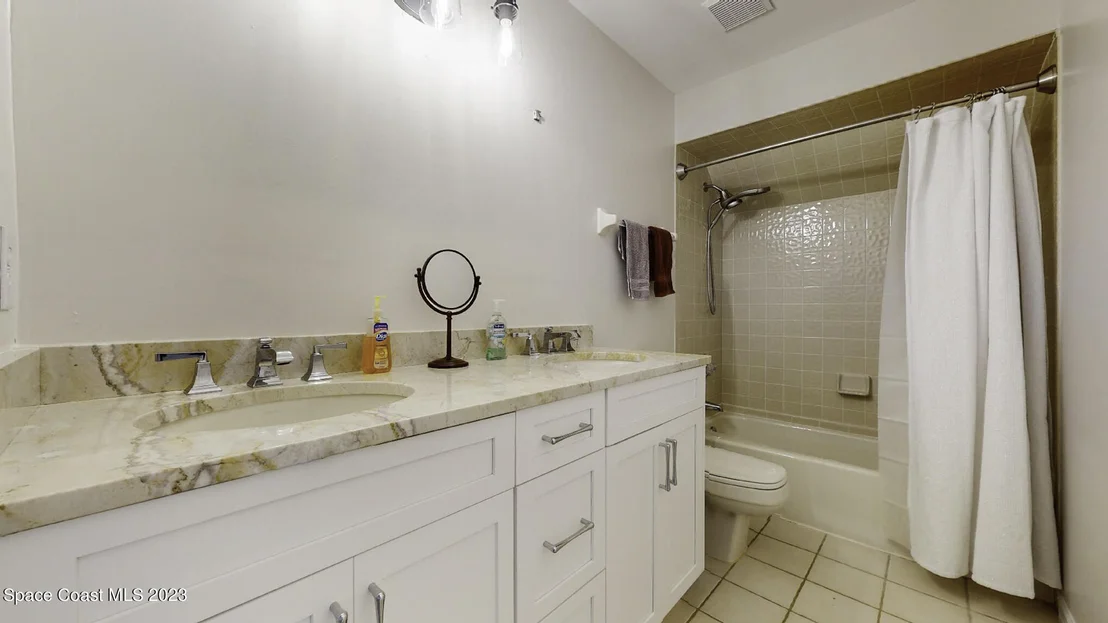 Photo of 607 Woodbridge Drive