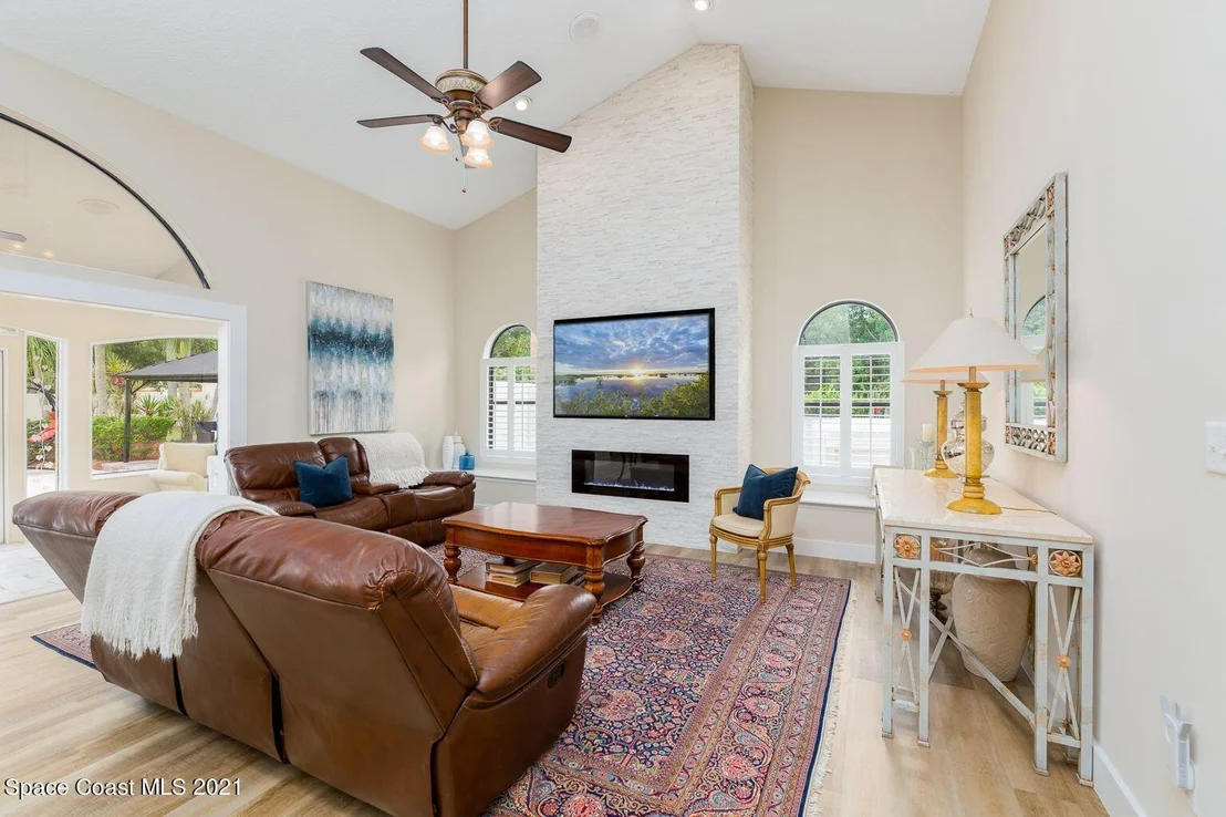 Photo of 701 Oak Park Drive