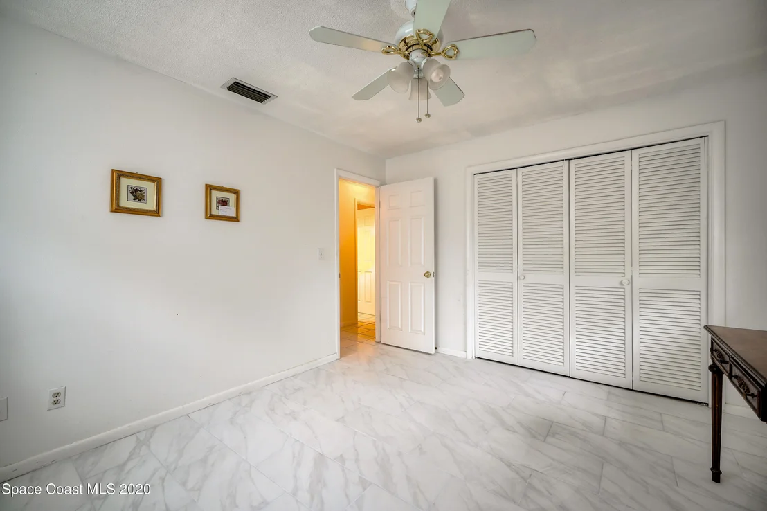 Photo of 304 HAMLIN Avenue