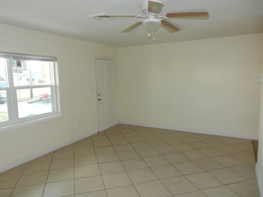 Photo of 404 Iris Lane