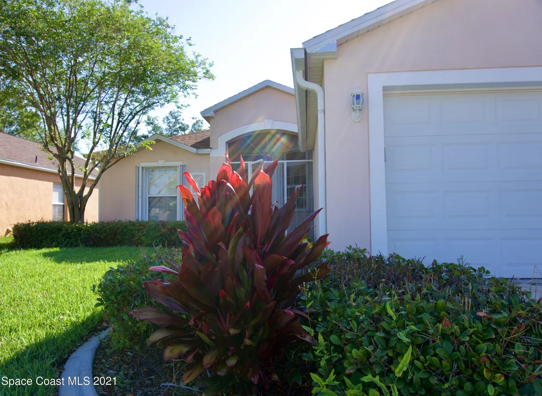 Photo of 850 Wickham Lakes Drive