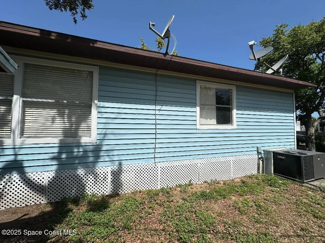 Photo of 6852 Aster Drive