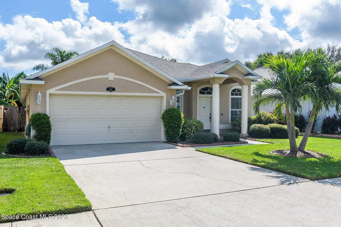 Photo of 404 Sedgewood Circle