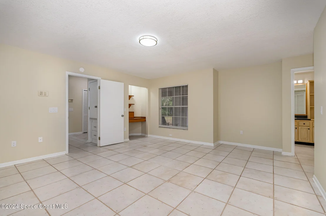 Photo of 2549 Hooper Road