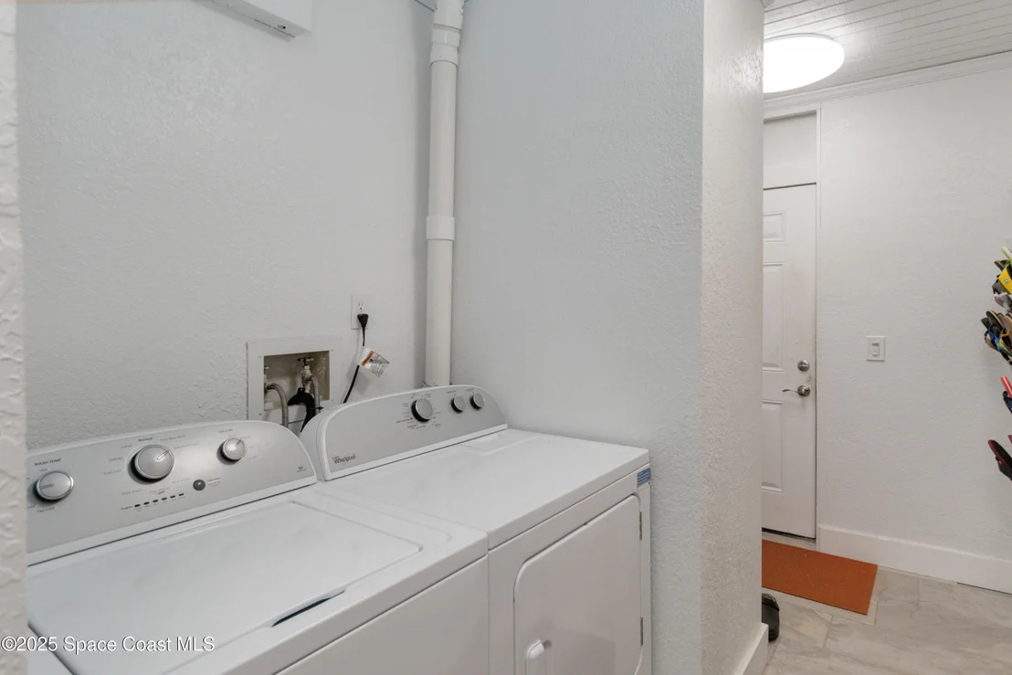 Photo of 5595 Eagle Way