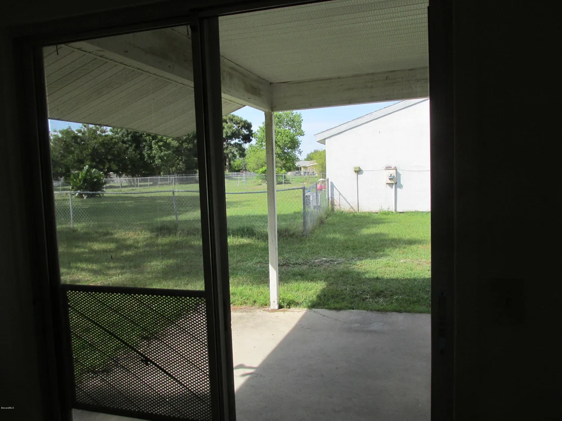 Photo of 1261 NE Bard Lane