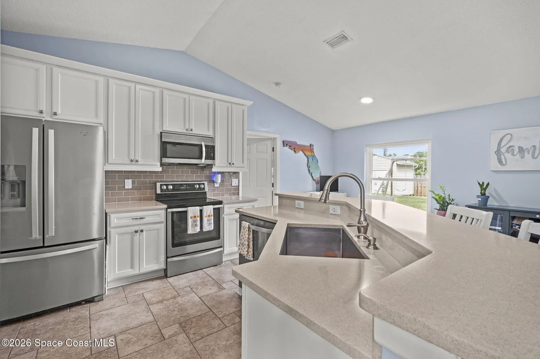 Photo of 7215 Achilles Road