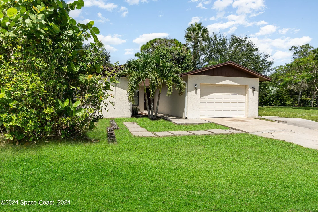 Photo of 392 Myrtlewood Road