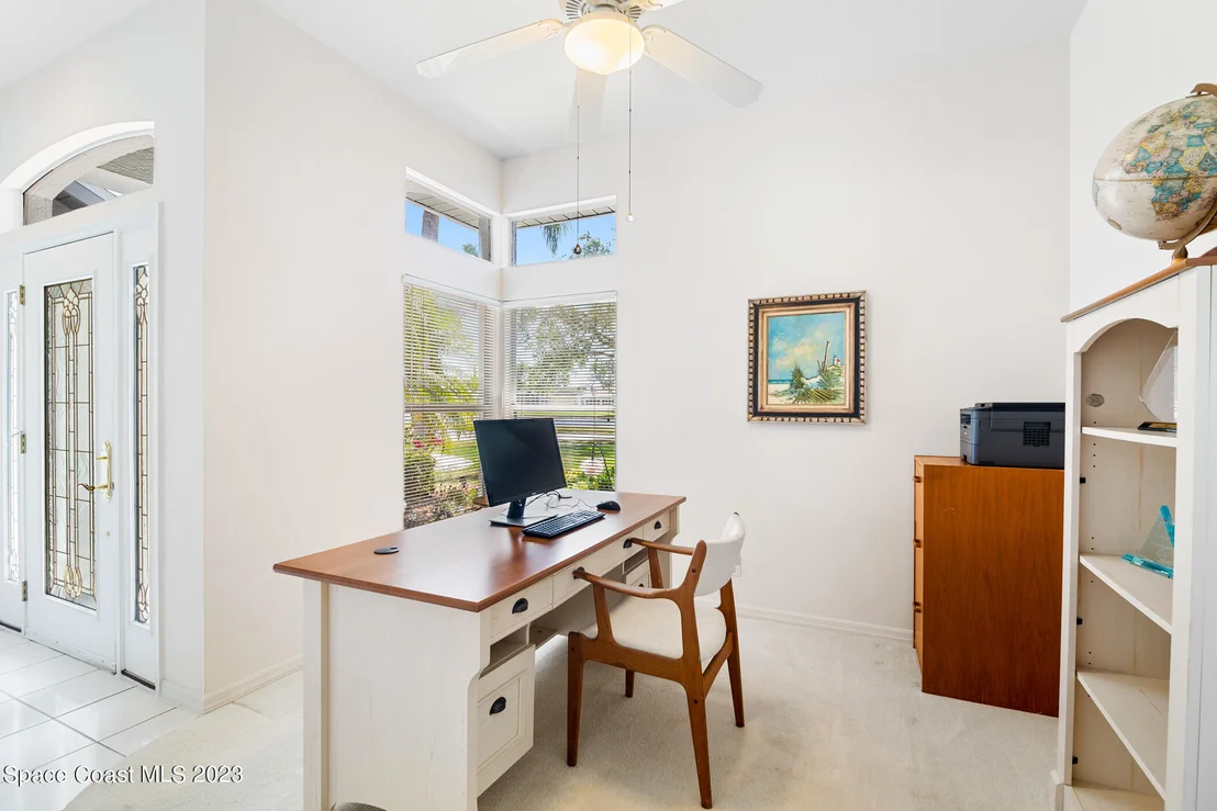 Photo of 2398 Golf Vista Boulevard