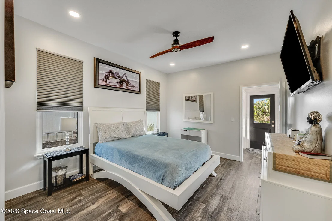 Photo of 447 Sandy Key