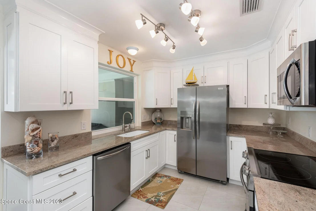 Photo of 707 Hibiscus Trail
