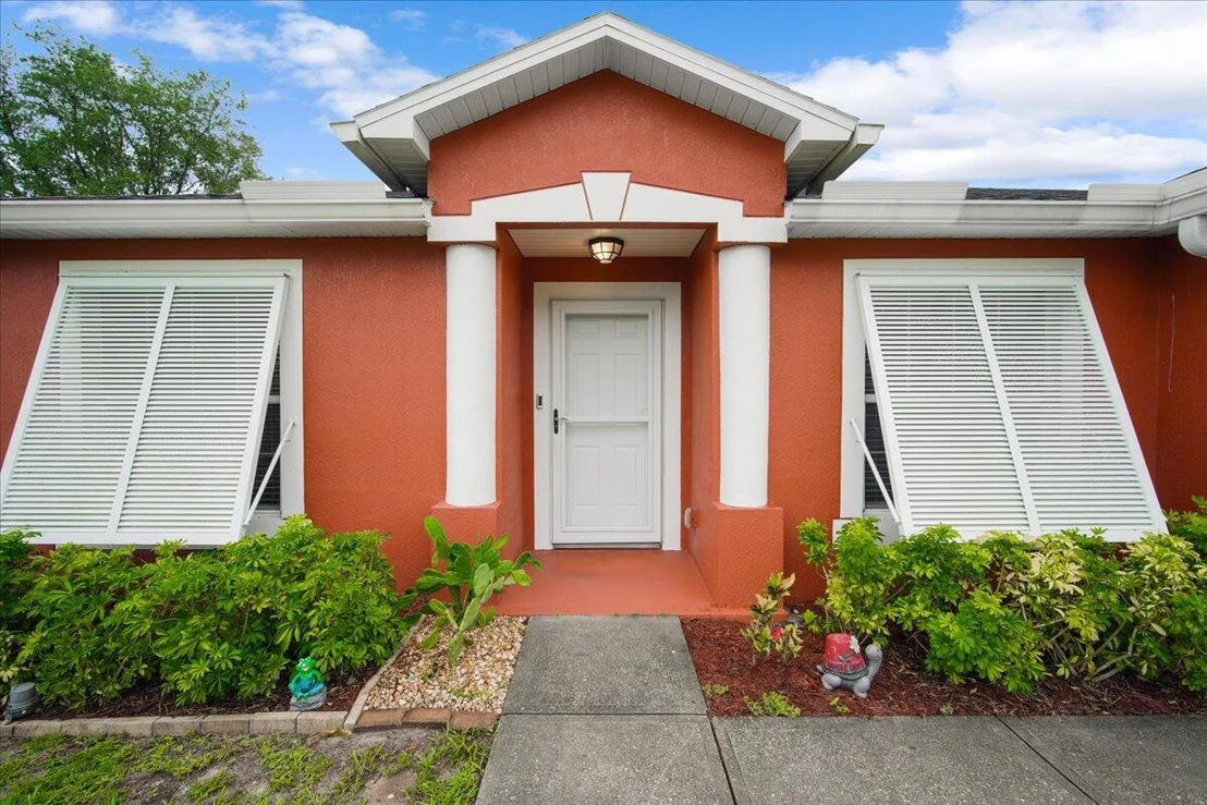 Photo of 6445 Ainsworth Road