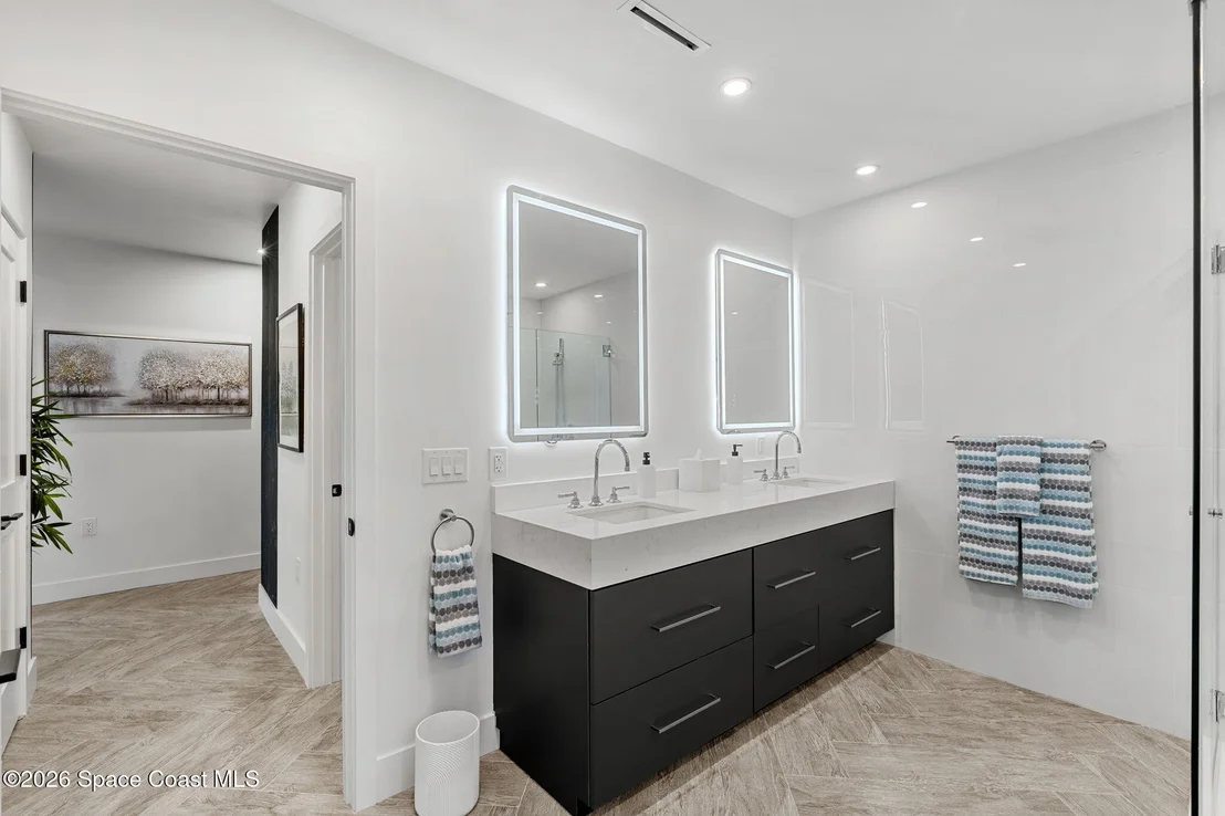 Photo of 270 Cinnamon Drive