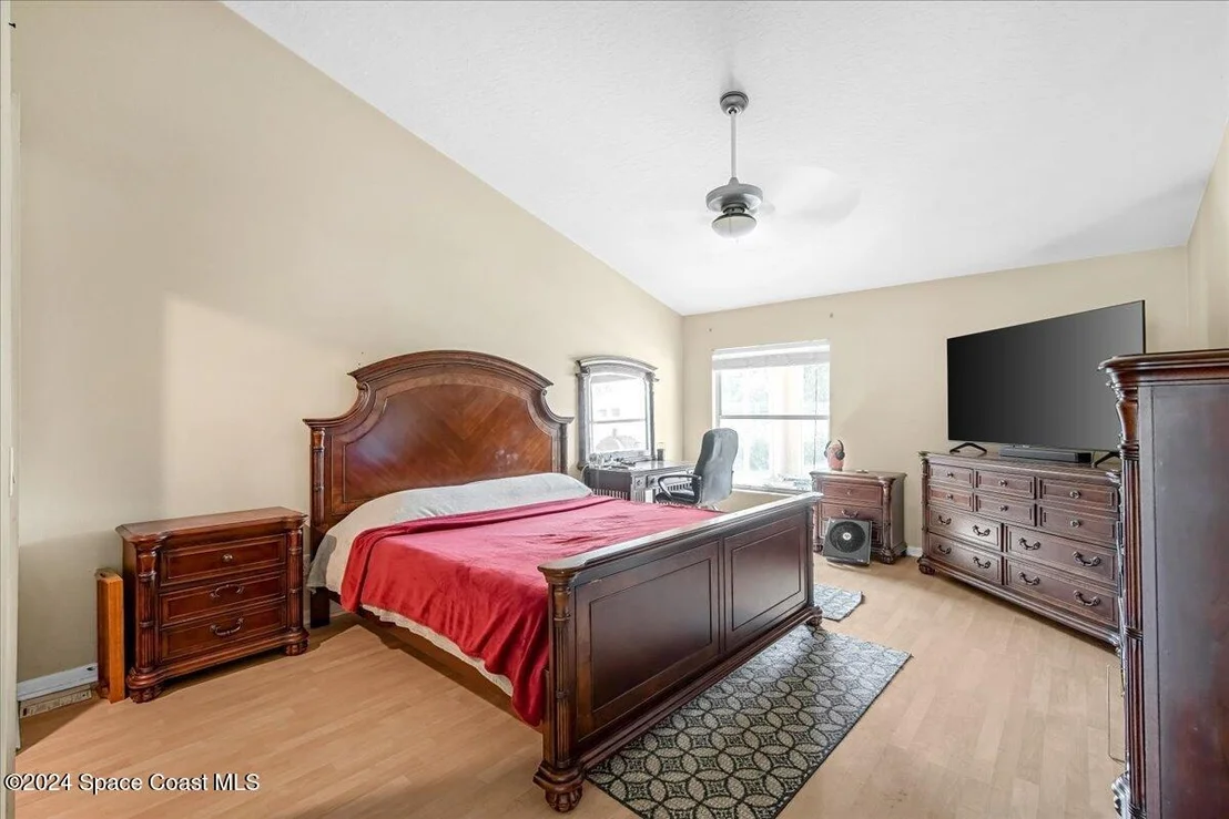 Photo of 6018 Newbury Circle