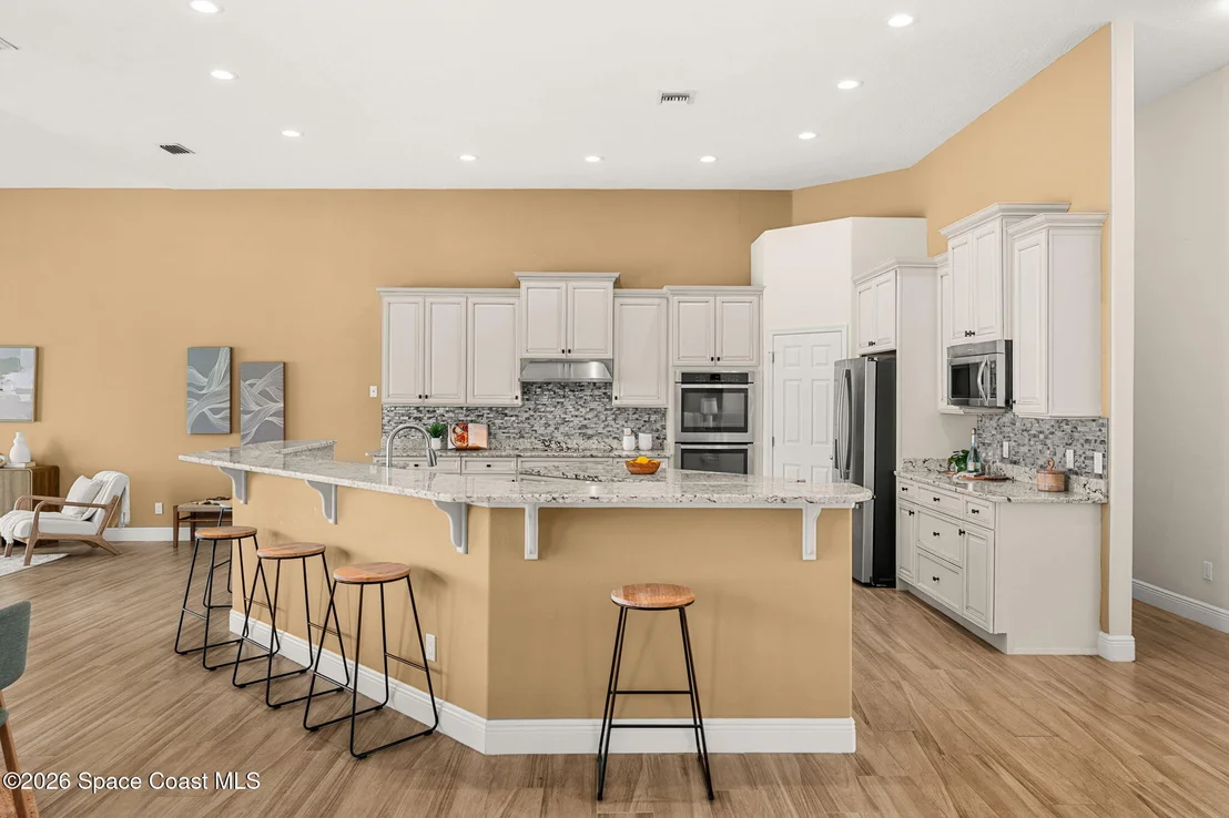 Photo of 327 Island Drive
