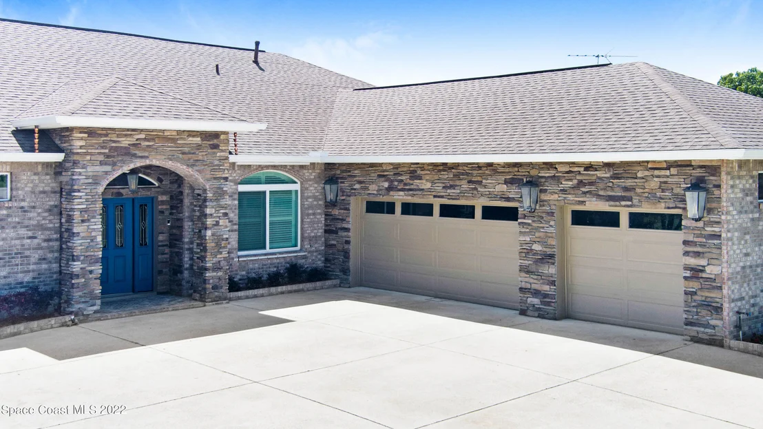 Photo of 1223 Salmonberry Place