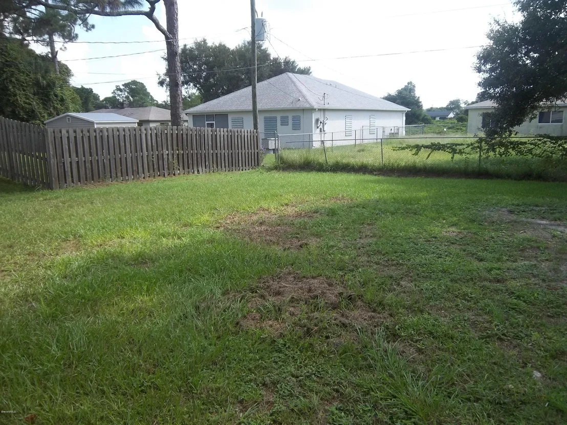 Photo of 928 SE Sable Circle