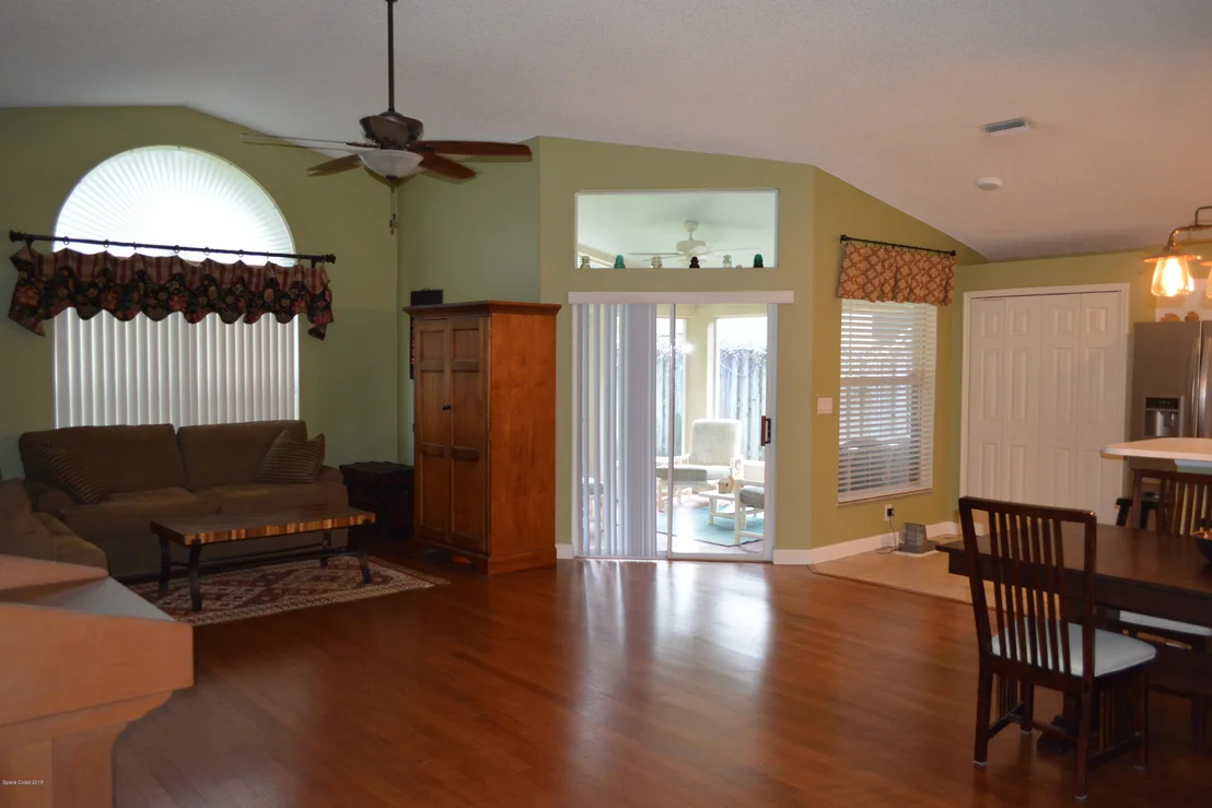Photo of 6995 Hammock Trace Drive