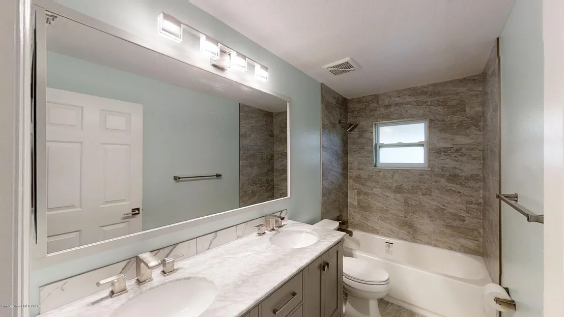 Photo of 925 Pelican Lane